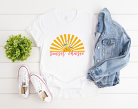 Sunset Chaser Shirt | Hiking Shirt l Summer Vibes | Graphic Tee | Camping Shirt | Outdoors | Wilderness | Retro Women's Graphic Tees